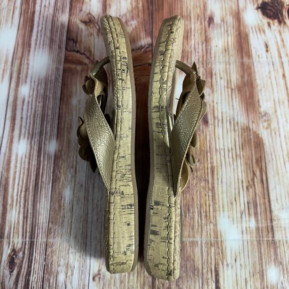 BOC Born Concept Size 8 Bronze Leather Floral Cork Low Wedge Thong Sandals Shoes - Picture 7 of 13
